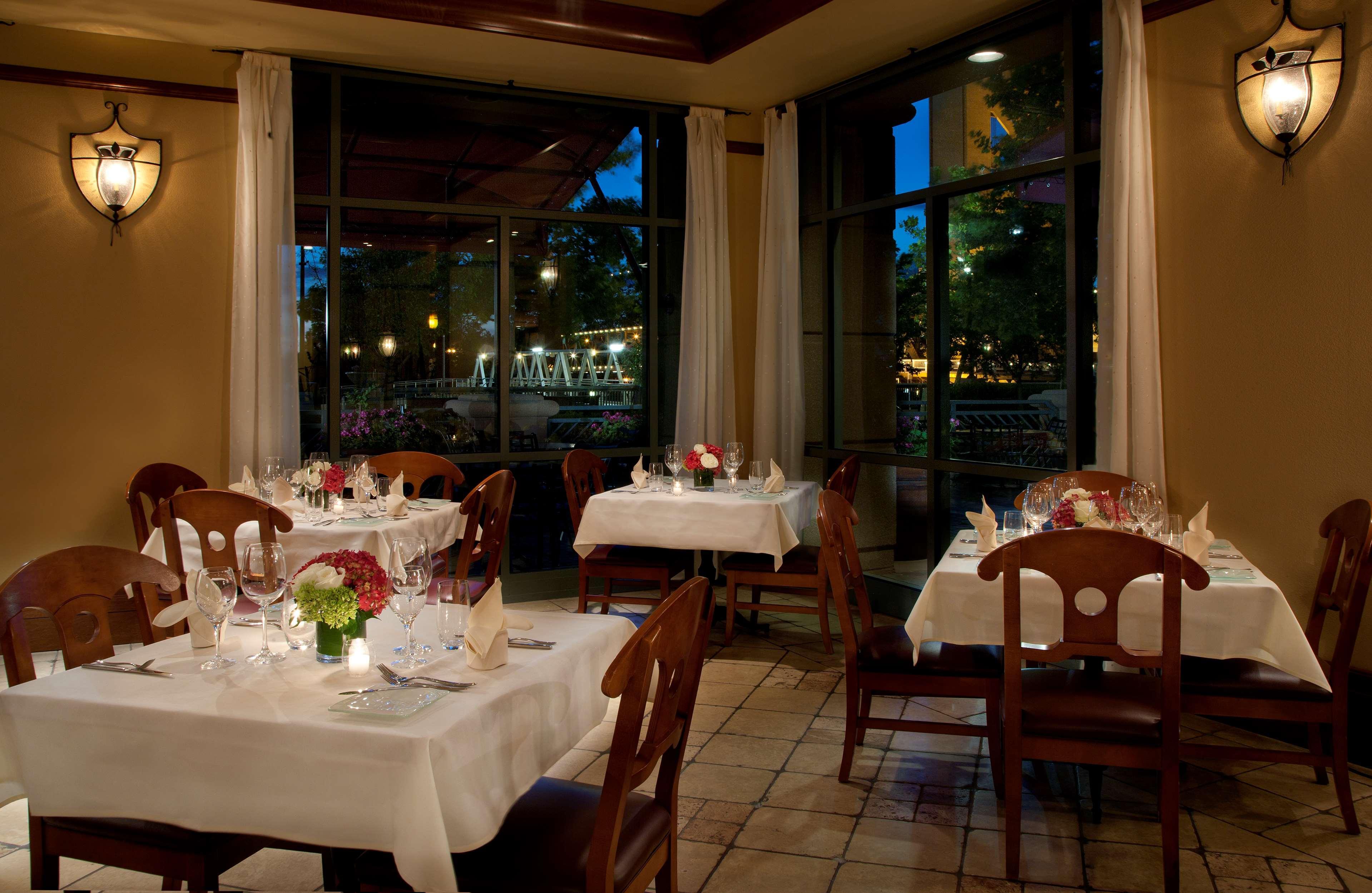 Embassy Suites By Hilton Sacramento Riverfront Promenade Restaurant foto